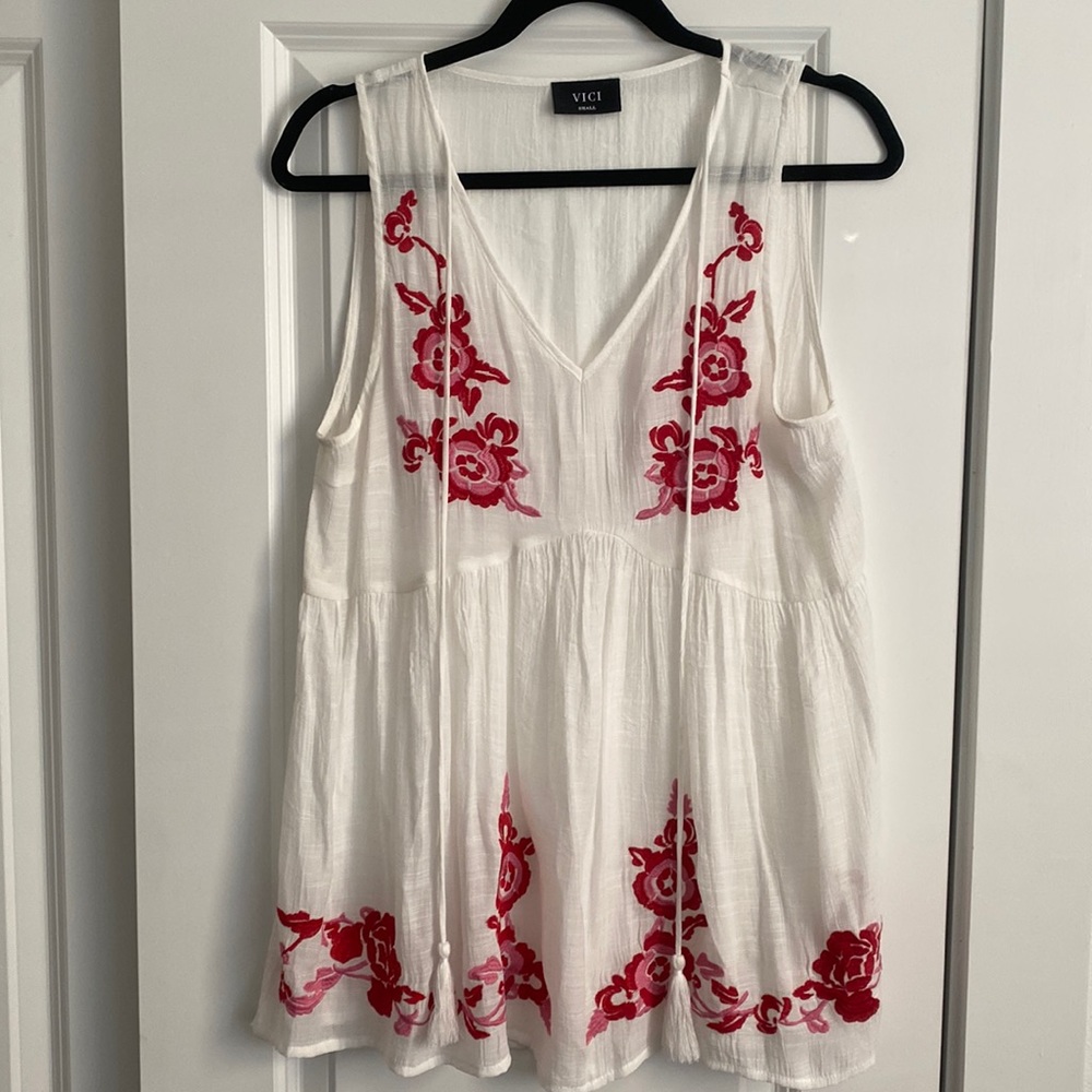 VICI sleeveless dress/tunic, size small.